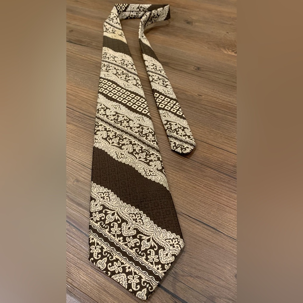 70s Givenchy Gentleman Paris tie